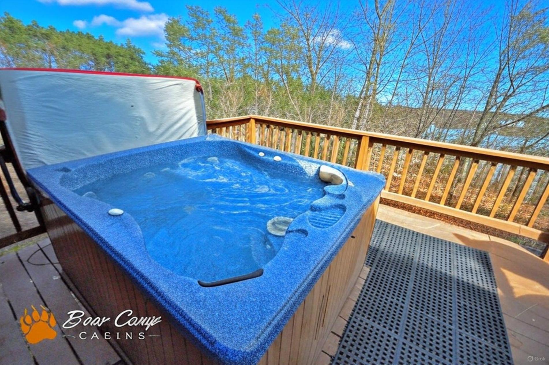 Adalynn's Mountain Retreat-hot Tub, 1089 Of Free Tickets For Each Paid Day, Dollywood And More! Holiday home