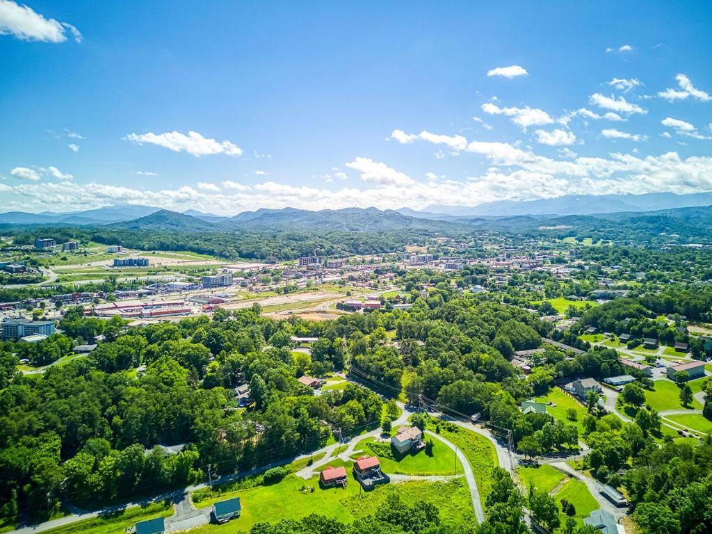 Ferienhaus Adalynn's Mountain Retreat-hot Tub, 1089 Of Free Tickets For Each Paid Day, Dollywood And More! Pigeon Forge